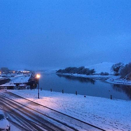Waterfront Apartment Completely Refurbished Westport Bagian luar foto